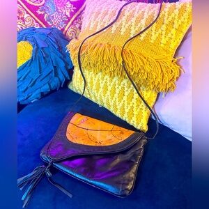 VINTAGE 80’s unique Leather DOVE purse